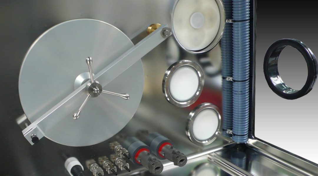 Nuklearer Containment-Glovebox