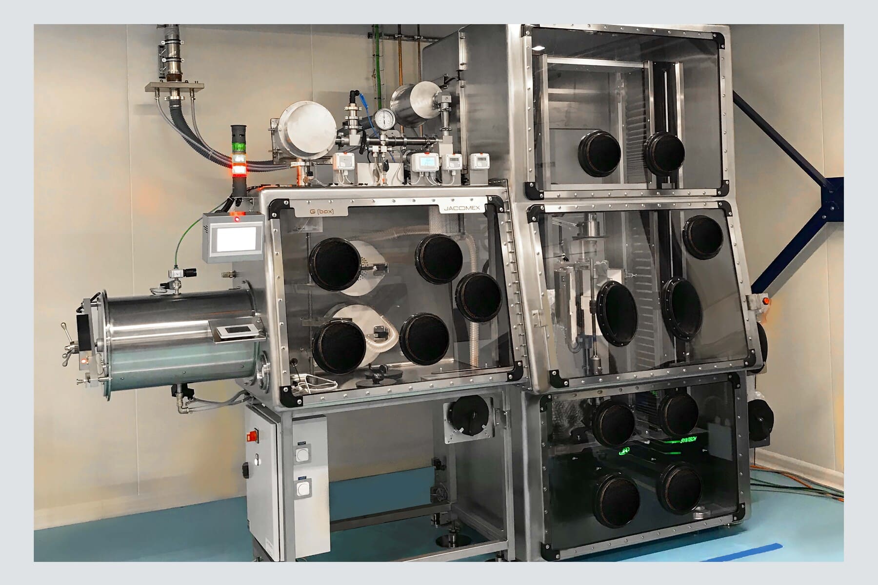 Jacomex: the glove box expert