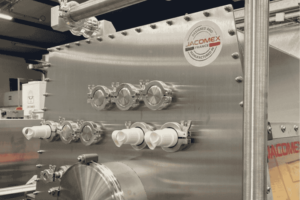 Durchführungen für Handschuhkästen