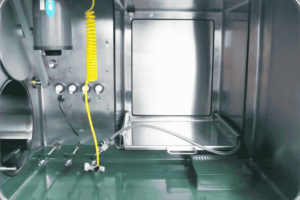 Oberflächenbeschichtung für Handschuhboxen