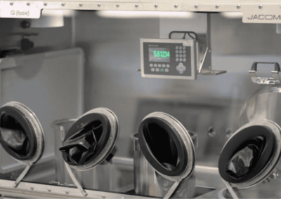 Waage für Handschuhbox