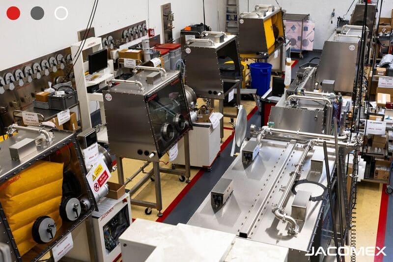 Live From Our Workshop : A glovebox is undergoing its final tests Live From Our Workshop : A glovebox is undergoing its final tests