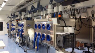 Anlage von 20 Gloveboxen