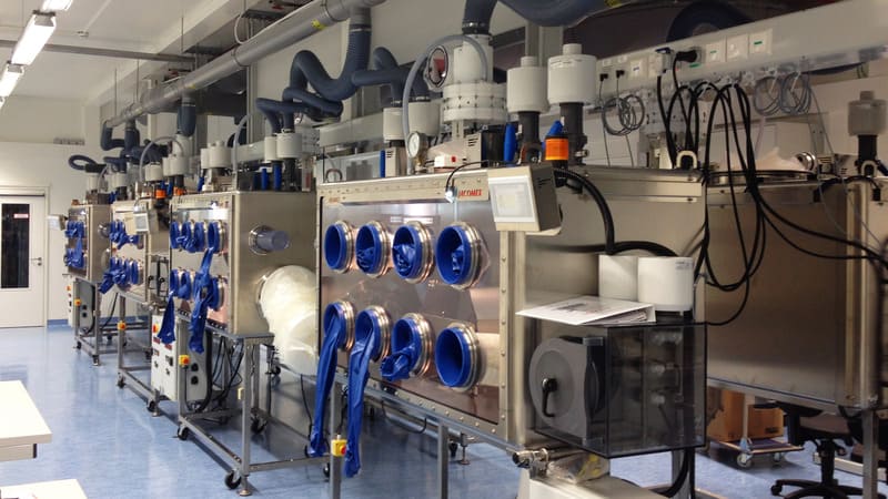 Anlage von 20 Gloveboxen