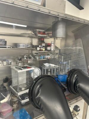 Glovebox für Forschung und Innovation