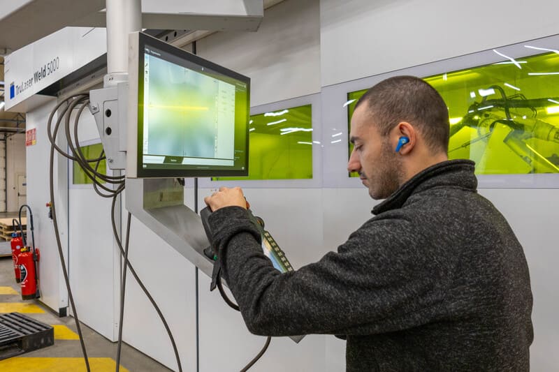 Integration nuklearer Prozesse in der Glovebox
